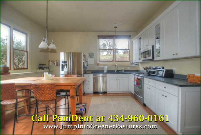 Home for Sale in Charlottesville VA - 2890 Pleasant View Ln - 042 Cottage Kitchen