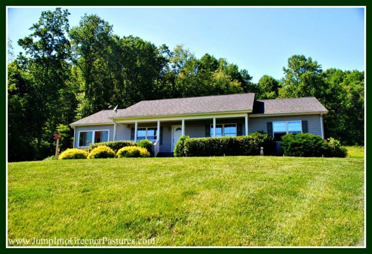 Charlottesville VA Golf Course Homes for Sale - Find the elegant and luxurious dream home you have been longing for in a Charlottesville VA golf course home for sale.