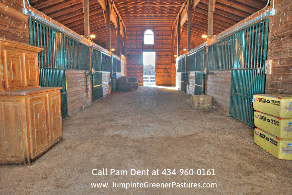 Central Virginia Equestrian Properties for Sale - This Central Virginia equestrian property for sale is well-thought and planned to cater to you and your horses' every need.