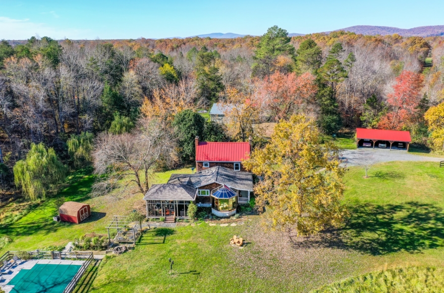 Black Walnut Farm PAM DENT