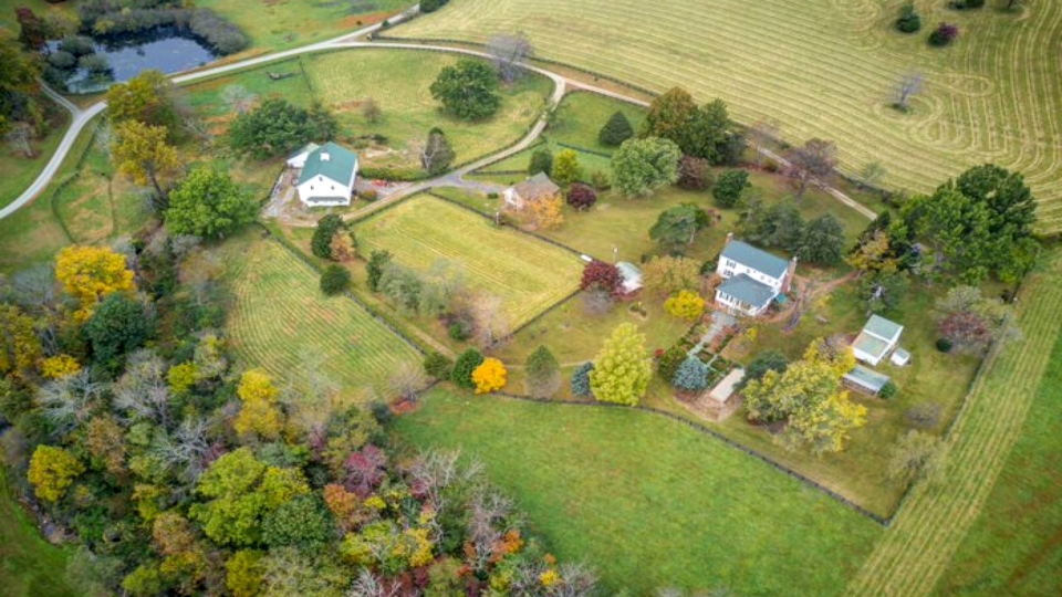 Historic Mill Hill Farm PAM DENT