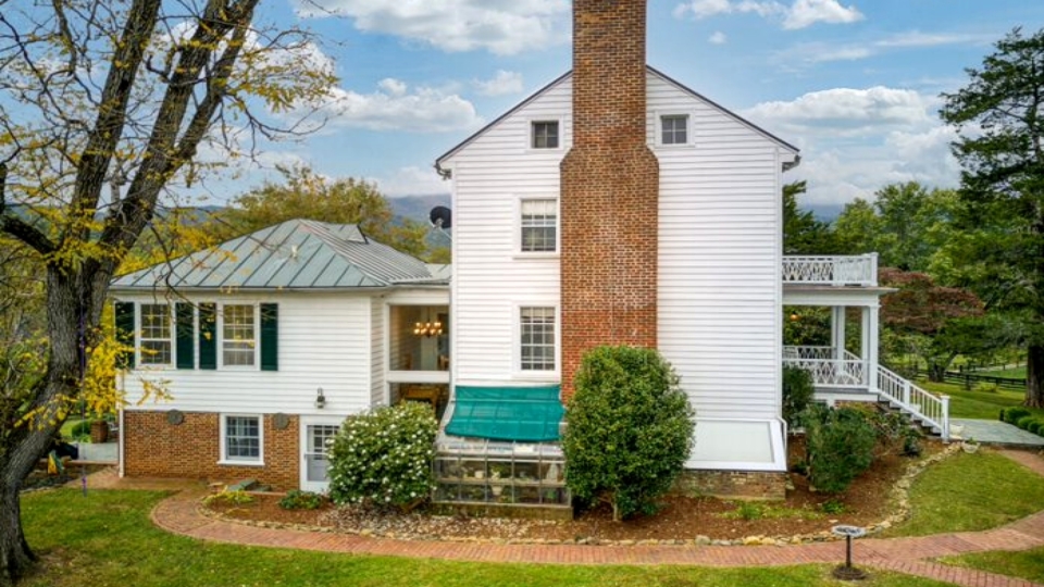 Historic Mill Hill Farm PAM DENT